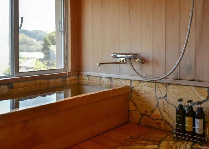 IKI RETREAT by Onko Chishin