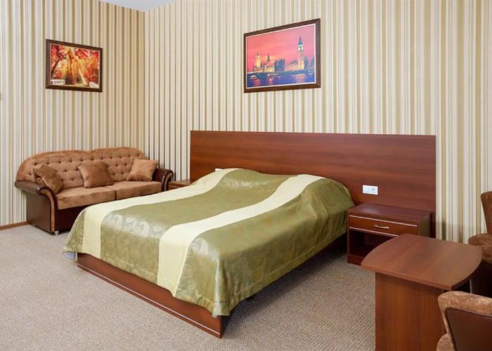 Royal Hotel
