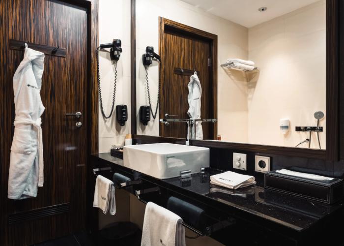 SAYEN Hotel