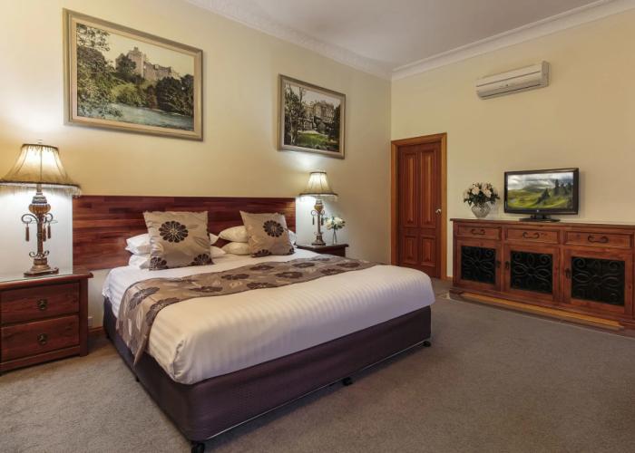 Mt Tamborine Stonehaven Boutique Hotel