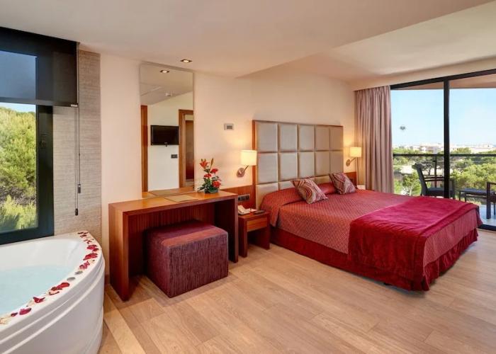 Protur Turó Pins Hotel