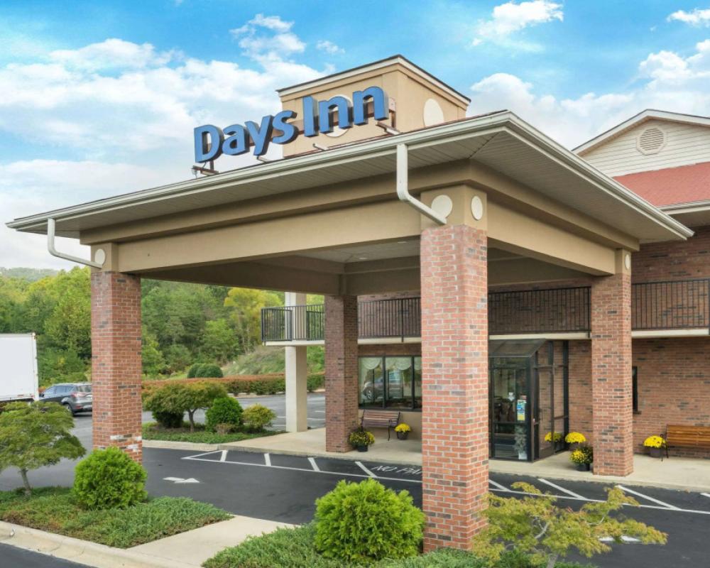 Days Inn by Wyndham Asheville Downtown North