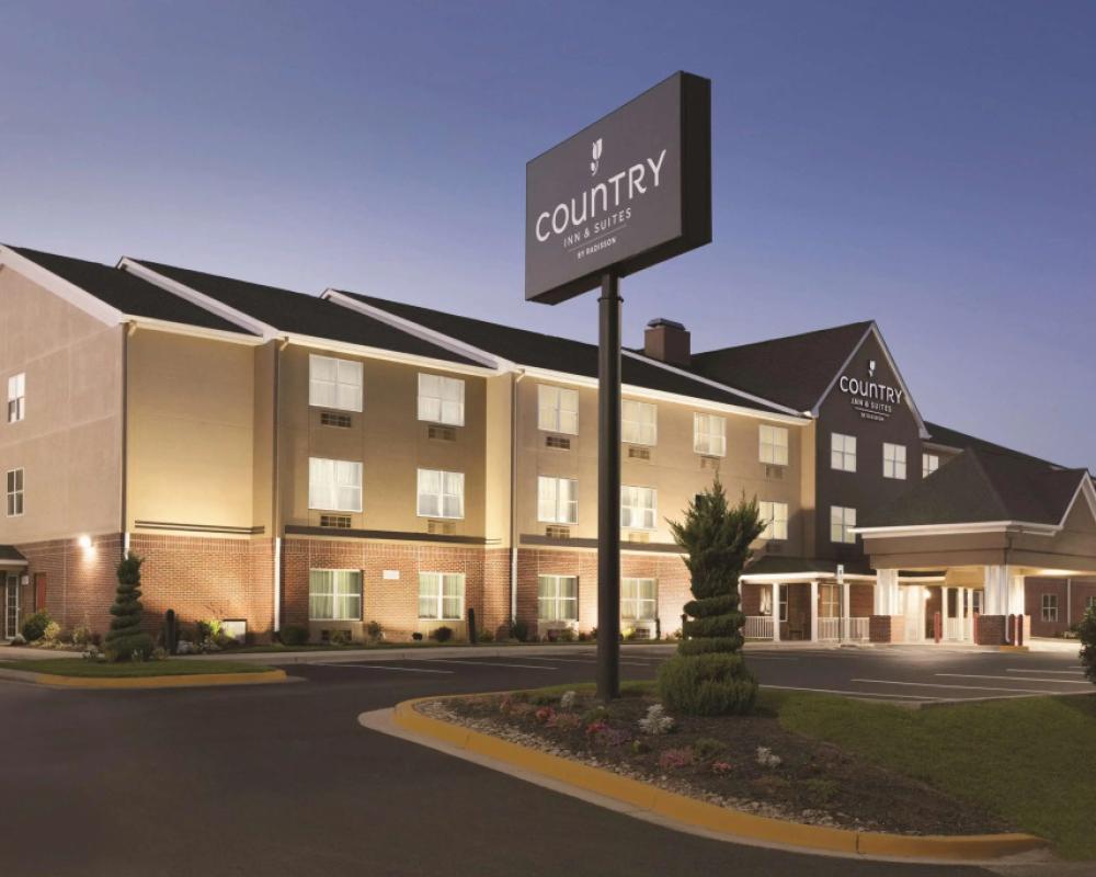 Country Inn & Suites by Radisson, Washington, D.C. East - Capitol Heights, MD