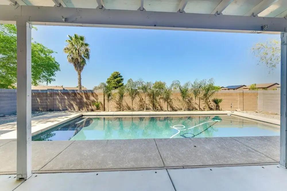 Pool, Patio & Grill: San Tan Valley Escape!