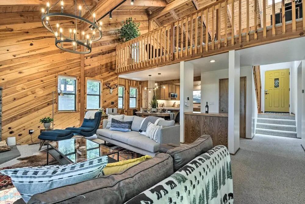 Hike, Fish, & Relax: Family Arnold Cabin