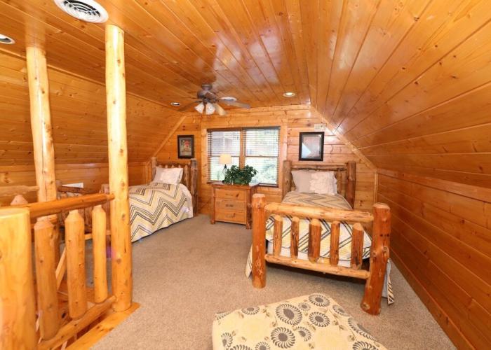 Up Up  Away - Two Bedroom Cabin