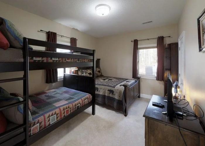 Enchanted Primrose 2 Bedroom Chalet by RedAwning