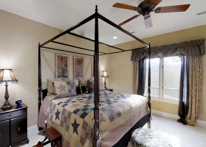 Enchanted Primrose 2 Bedroom Chalet by RedAwning