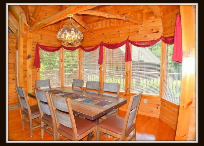 Steele Away 3 Bedroom Cabin by RedAwning