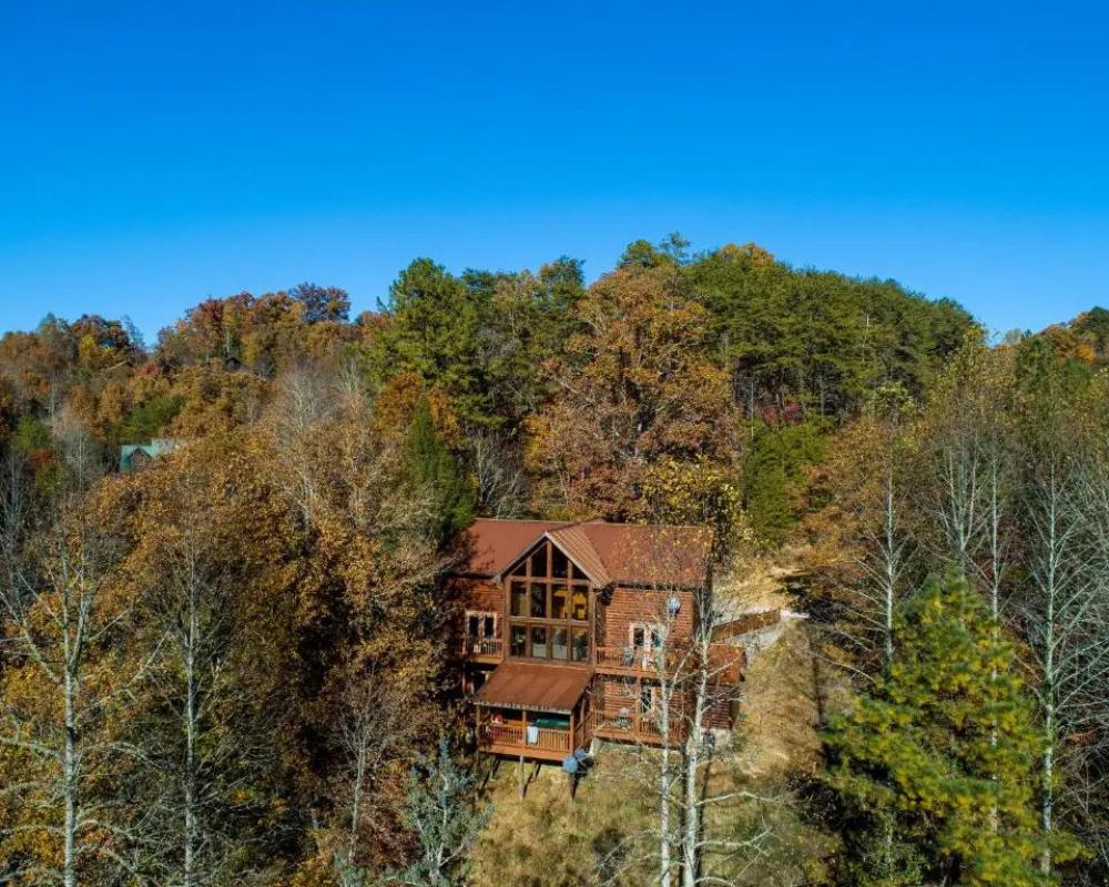 фото Hazel by Avantstay Cliffside Modern Cabin w/ Incredible Views & Hot Tub