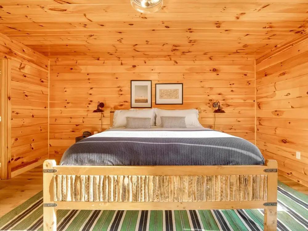 фото Hazel by Avantstay Cliffside Modern Cabin w/ Incredible Views & Hot Tub