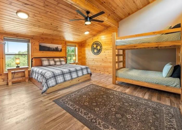 Dolly's Lodge # 3 2 Bedroom Condo by RedAwning