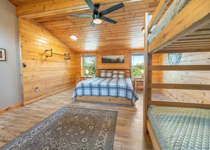 Dolly's Lodge # 3 2 Bedroom Condo by RedAwning