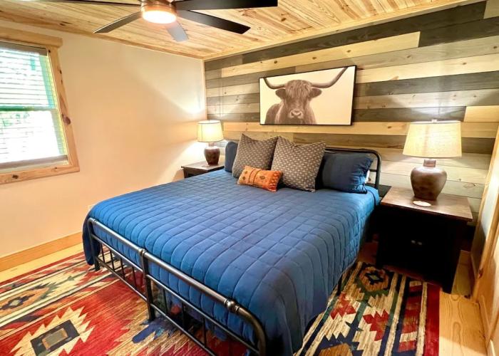 Catons Chapel 3 Bedroom Cabin by RedAwning