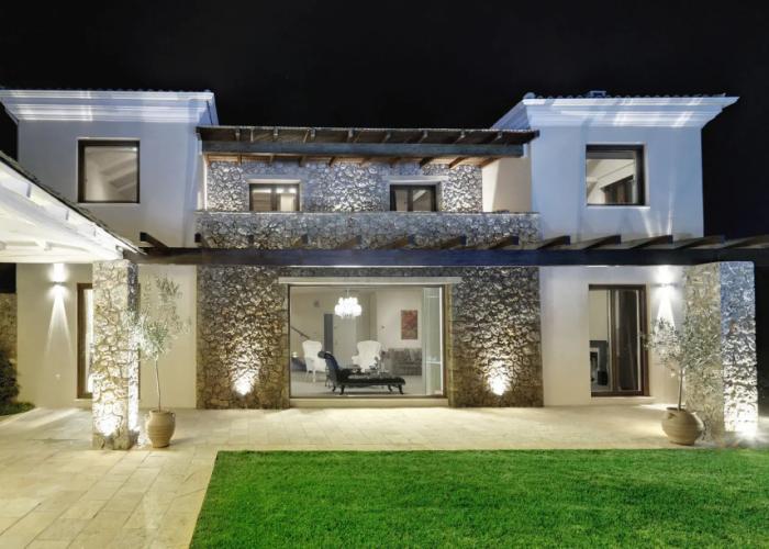 Luxury Villa Piedra
