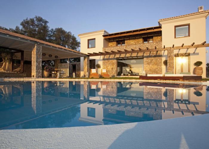 Luxury Villa Piedra