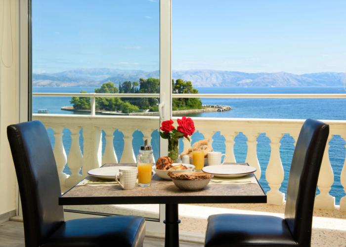 Pontikonisi Hotel
