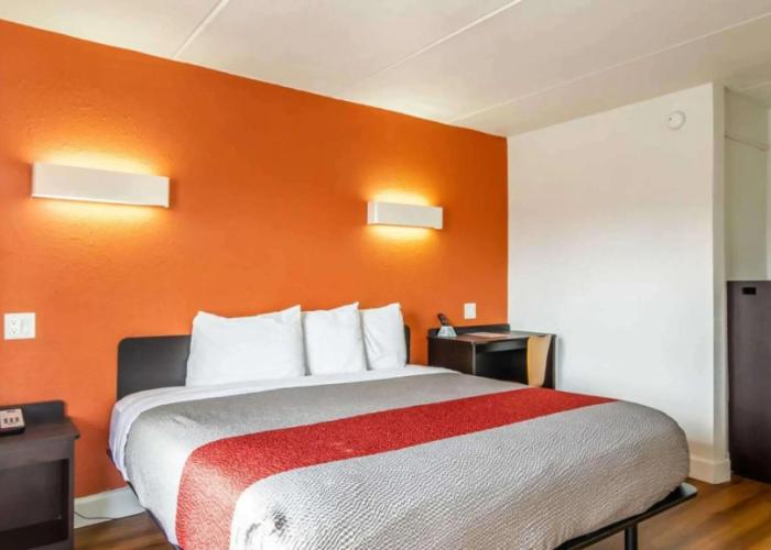 Motel 6 Brunswick, GA