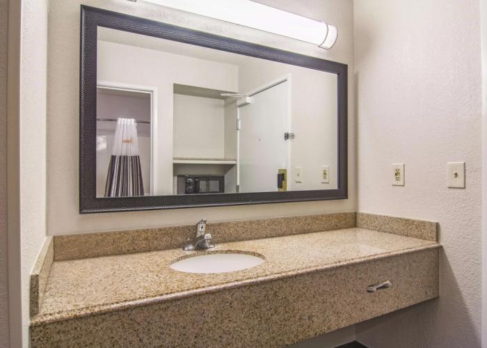 Wingate by Wyndham Brunswick GA / I-95