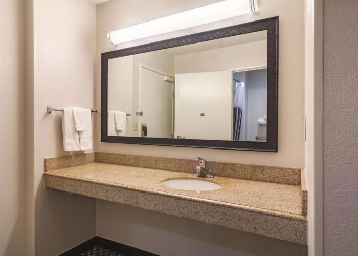 Wingate by Wyndham Brunswick GA / I-95