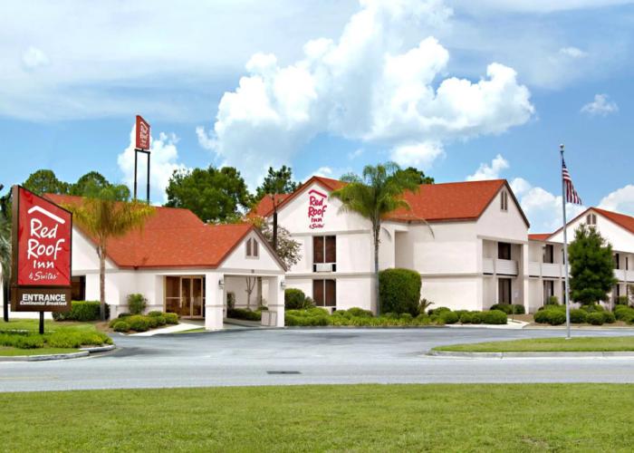 Red Roof Inn & Suites Brunswick I-95