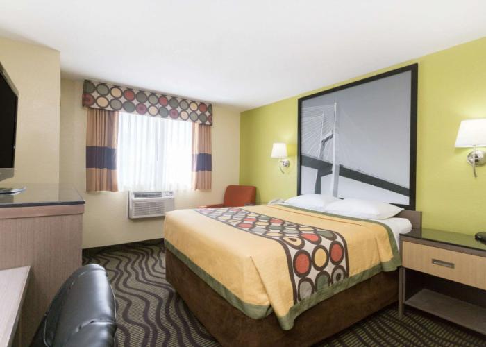 Super 8 by Wyndham Brunswick/St Simons Island Area