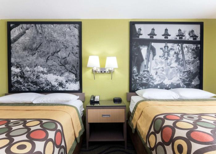 Super 8 by Wyndham Brunswick/St Simons Island Area