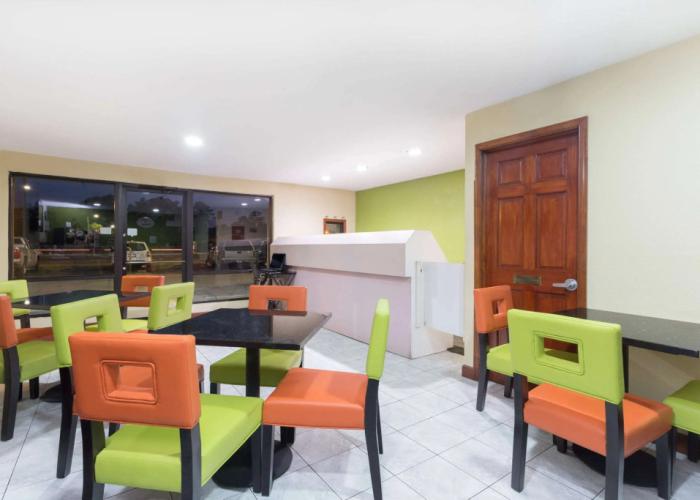 Super 8 by Wyndham Brunswick/St Simons Island Area