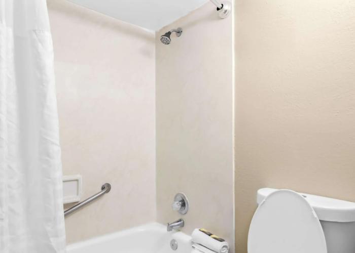 Suburban Studios Brunswick I-95