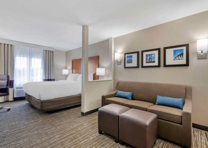 Comfort Inn & Suites