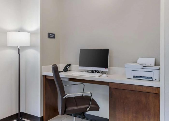 Comfort Inn & Suites