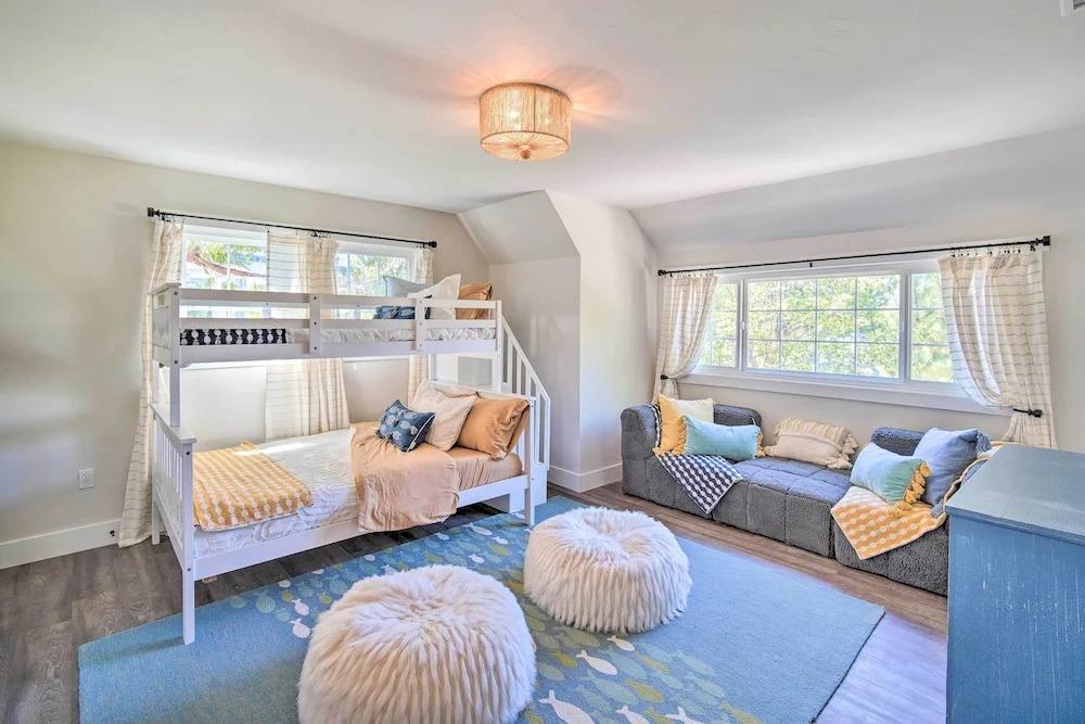 Chic Lake House w/ Furnished Deck & Hot Tub!