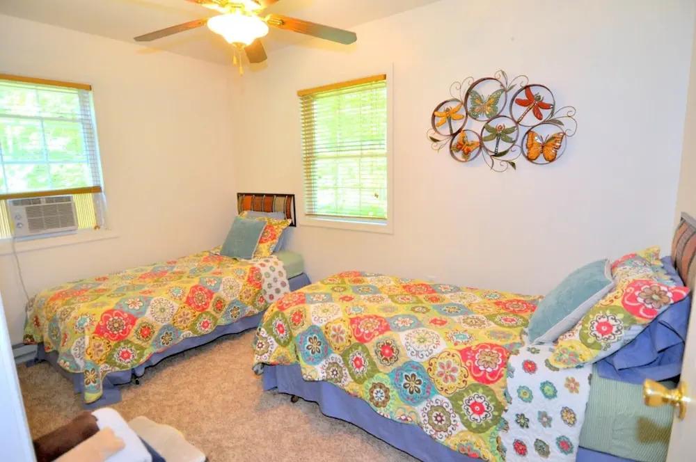 Trails End River Retreat - Riverside