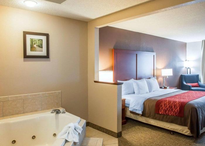 Comfort Inn & Suites