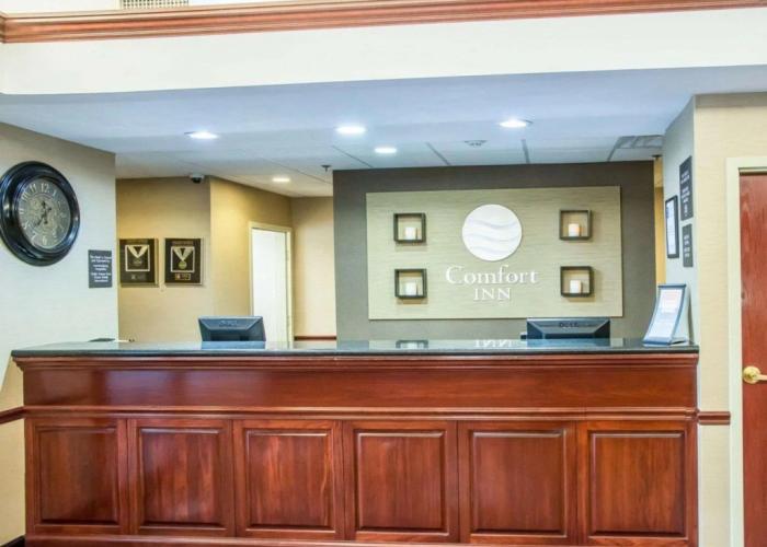 Comfort Inn & Suites