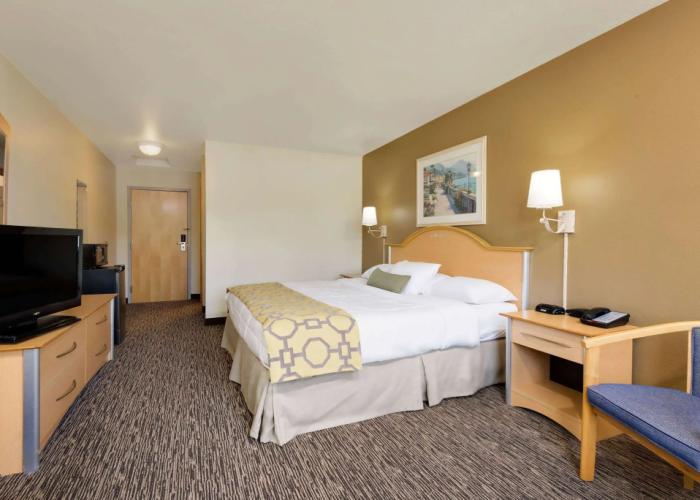 Baymont by Wyndham Lawrenceburg