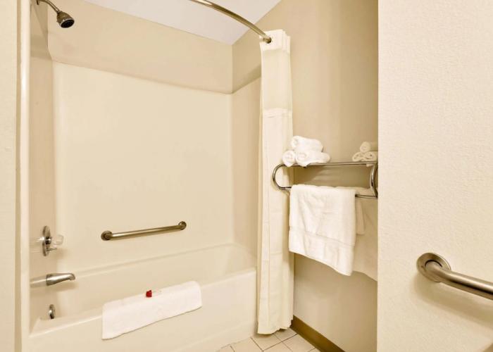 Baymont by Wyndham Lawrenceburg