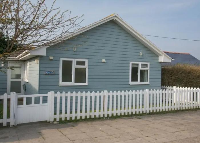 Swallows Croyde 3 Bedrooms, Sleeps 6, Beach Chalet