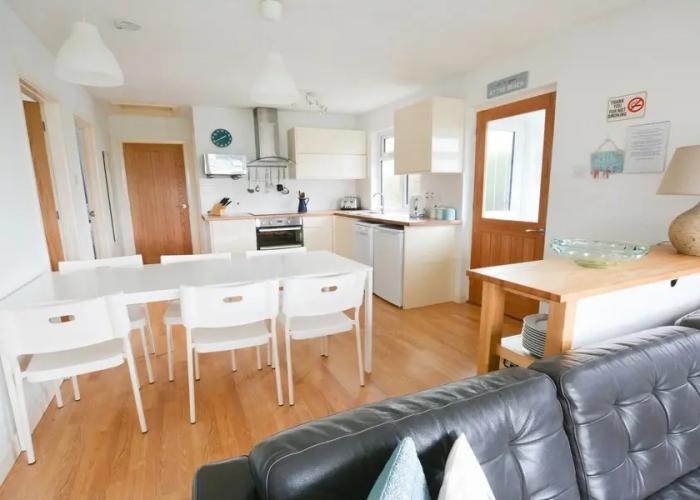 Swallows Croyde 3 Bedrooms, Sleeps 6, Beach Chalet