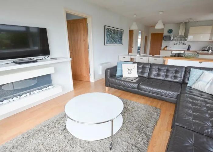 Swallows Croyde 3 Bedrooms, Sleeps 6, Beach Chalet