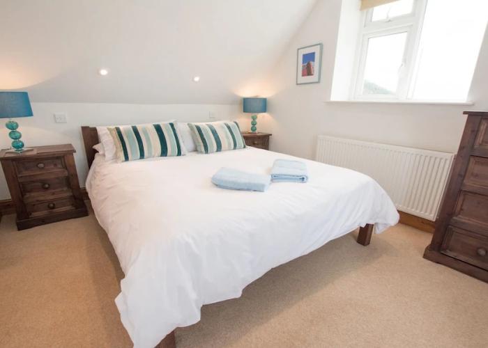Stables Croyde 4 Bedrooms, Sleeps 8, Sea & Beach Views