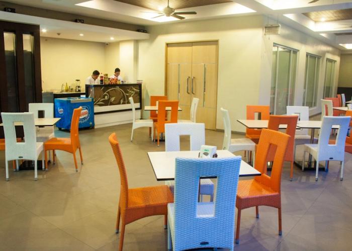 Circle Inn Iloilo City Center Hotel