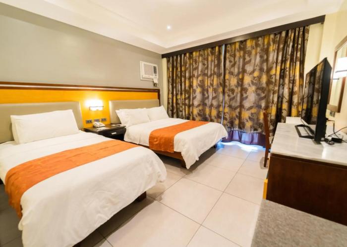 MO2 Westown Hotel Iloilo