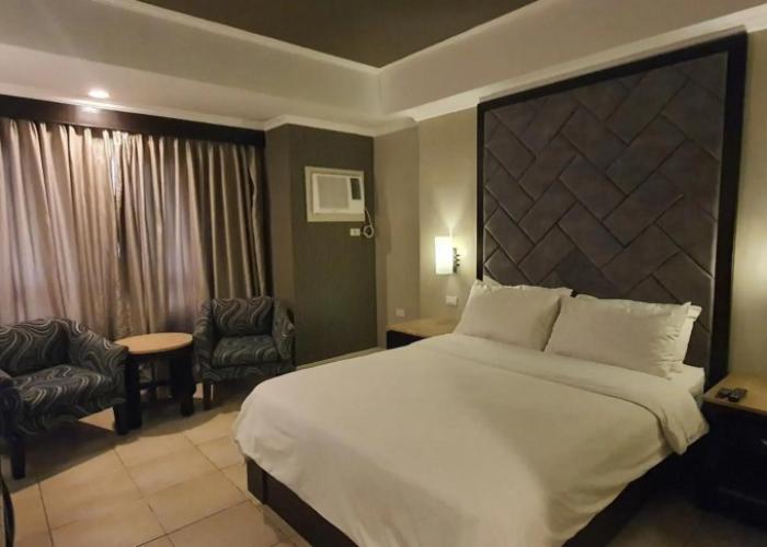 MO2 Westown Hotel Iloilo