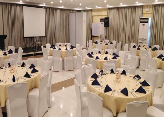 Days Hotel Iloilo