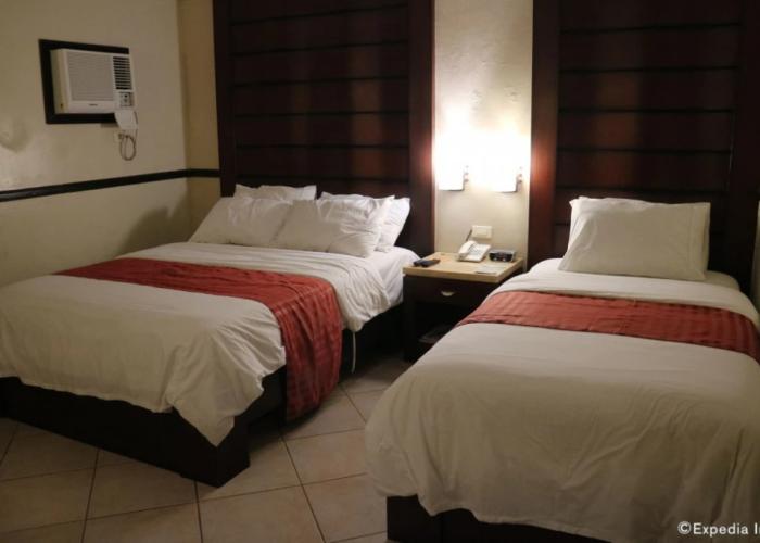 Mo2 Westown Hotel and Resort