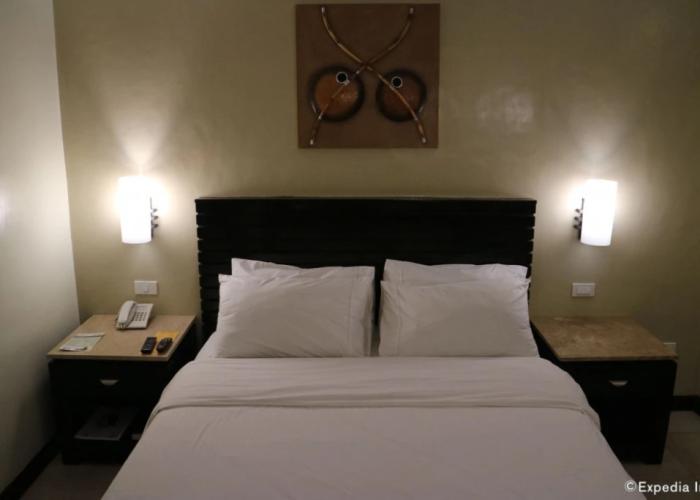 Mo2 Westown Hotel and Resort