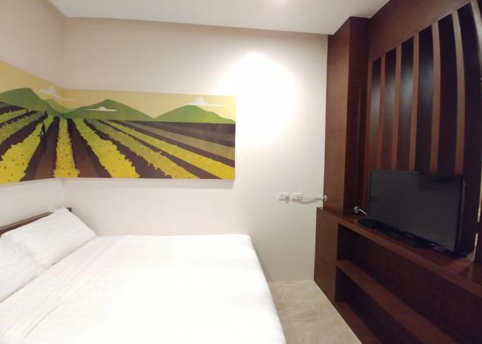 Bed and Bath Serviced Suites