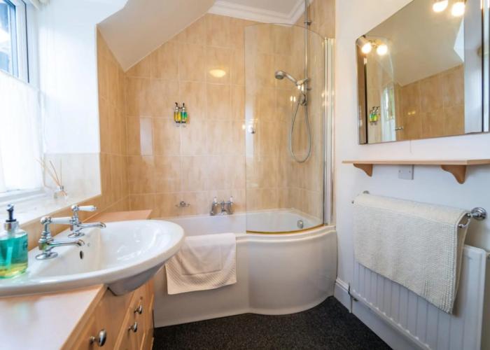 Exclusive Cottage - Hot Tub - Pets OK - In Norfolk Broads