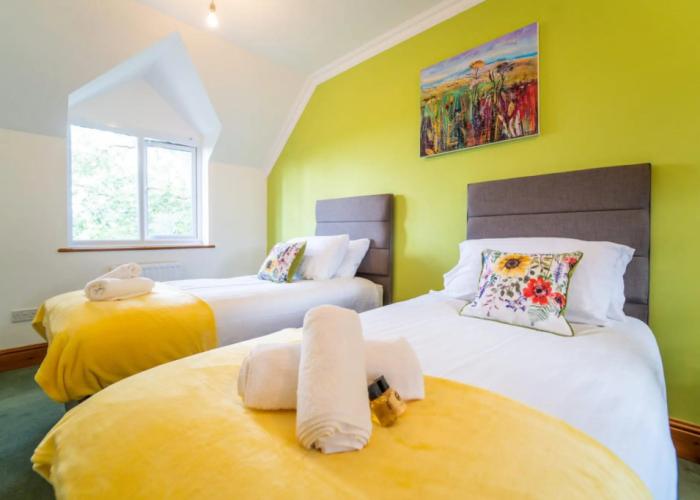 Exclusive Cottage - Hot Tub - Pets OK - In Norfolk Broads
